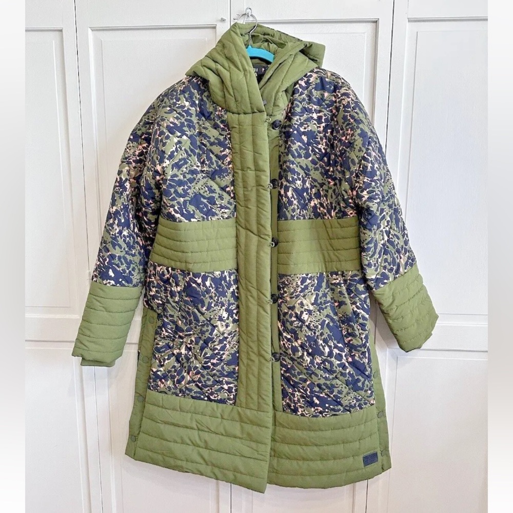 Green oversized winter parka by scotch and Soda size L